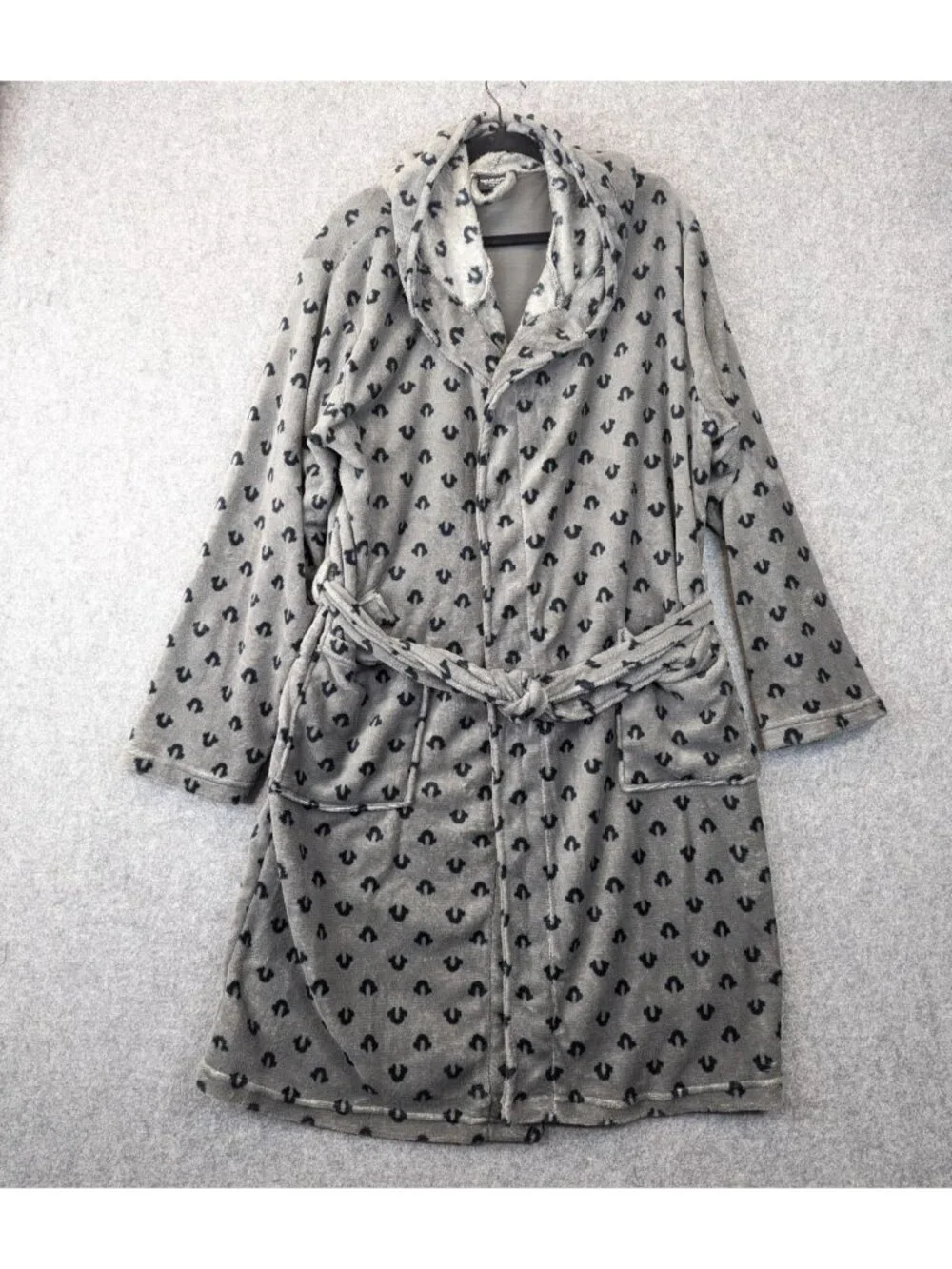 True Religion Mens Large Robe Gray Plush Sleepwear Hooded Bathrobe - NEW